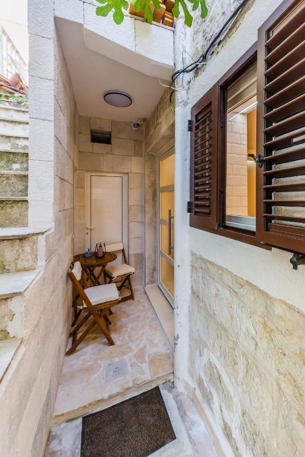 Angels-Split **** Apartment Exterior photo